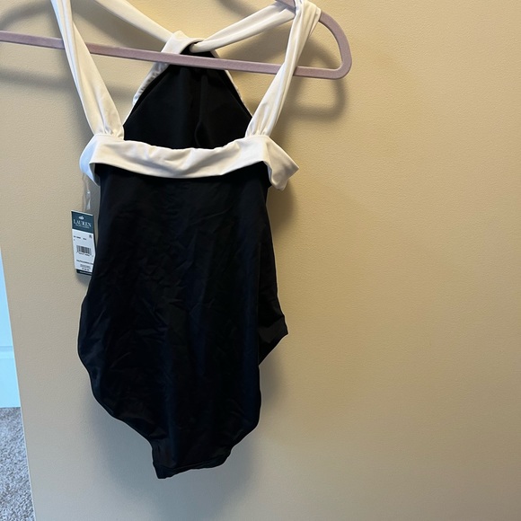 Lauren one piece synched waist slimming fit - Picture 2 of 8